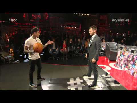 E poi c'è Cattelan #EPCC - Fedez e le lezioni di basket "alla filippina"