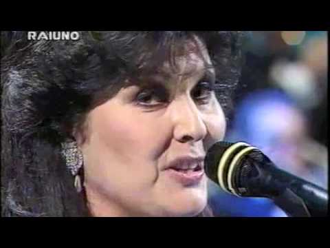 Claudia Mori - Se mi ami - Sanremo 1994.m4v
