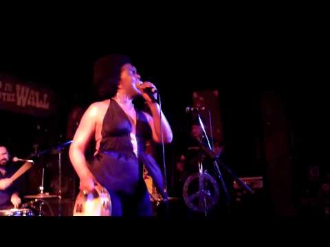 LZ Love and the Git Rights - Live at Hole in the Wall