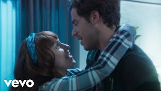 Cover art for primer amor