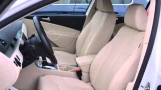 preview picture of video '2010 Volkswagen Passat Sedan Countryside IL'