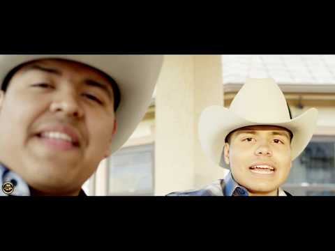 Los Dos De Tamaulipas - La Chapeada (Video Musical)