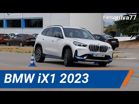 BMW iX1 2023 – Maniobra de esquiva (moose test) y eslalon | km77.com