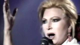 Rocío Jurado - Con ruedas de molino (Directo en &#39;&#39;Séptimo de Caballería&#39;&#39;)