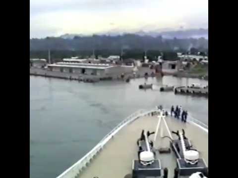 Thumbnail for Cunard Ocean Liner QE2 arrives in Papua New Guinea