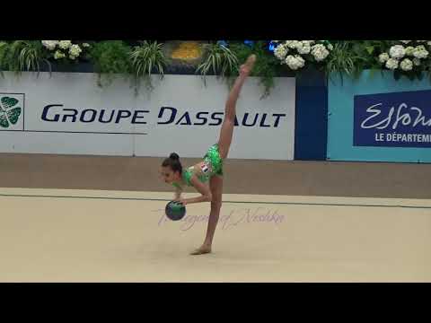 Manelle INAHO (FRA) ball - 2018 Corbeil junior AA