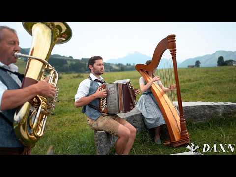 Gmiatlicher Dreiviertler (Walzer) -  Irrsdorfer Tanzlmusi - Volksmusik - DAXN