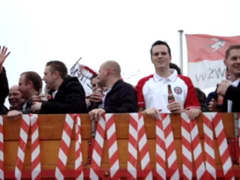 Zwaluwe 3 Kampioen - De platte kar