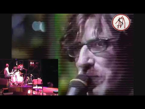 CHARLY GARCIA   NITO MESTRE BOTAS LOCAS EXPLICACION  Y TEMA EN VIVO