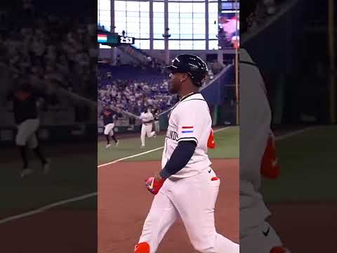 Ozzie Albies hits the first walk-off HR in World Baseball Classic history! 🇳🇱