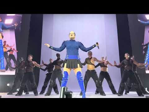 ROSALÍA - BIZCOCHITO Live from Boston, MA - MOTOMAMI WORLD TOUR 2022