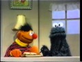 Sesamstraße Krümelmonster Lebt Diät Mit Ernie Und Grobi