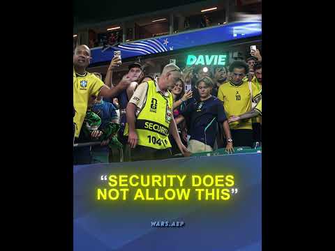 Security Guards Don't Recognize Neymar's Son 😅