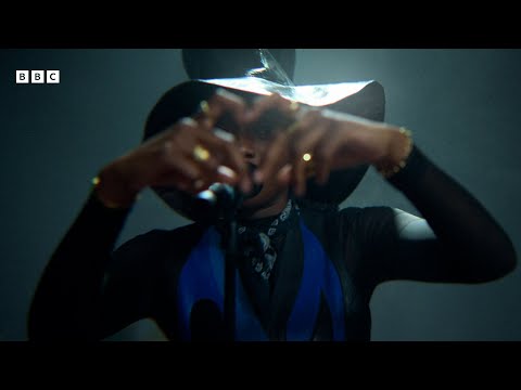 Little Simz - Free (Live At The BBC)