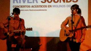 07.- Tumbado En Mi Moqueta Azul (Anni B Sweet)