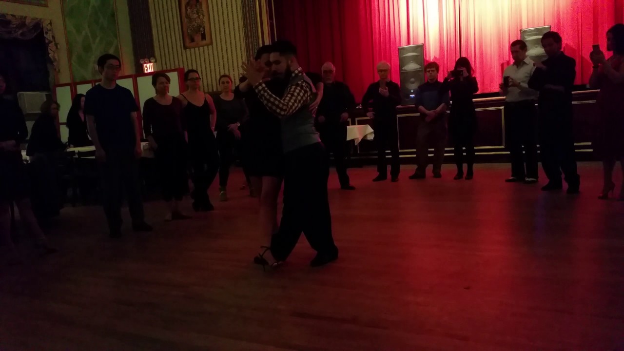 Argentine tango class: Virginia Pandolfi & Jonathan Aguero - Pivots, Sacadas (2) of (2) - Chique
