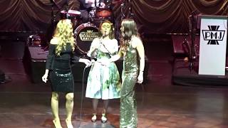 Haley Reinhart &amp; Candice Parise - The House of Rising Sun / Le Pénitencier - Postmodern Jukebox