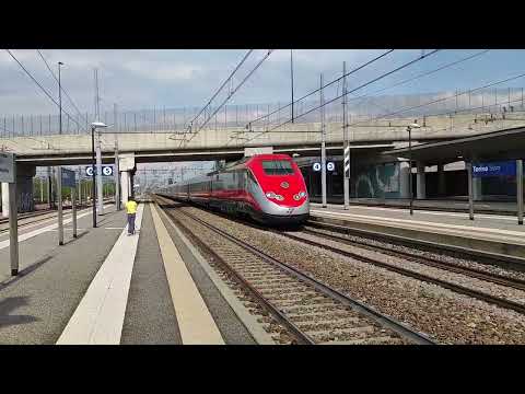 Frecciarossa in transito a Torino Stura