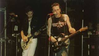 The Clash - Wrong&#39;em Boyo (Live at L&#39;Hippodrome de Paris - France - 8 May 1981)