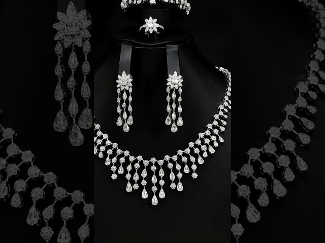 طقم زيركون فاخر بإصدار خاص دقة الماس 5 قطع بضمان ع...