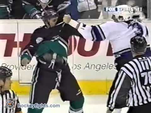 Kevin Sawyer vs Kip Brennan