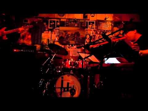 Scott Kinsey Group at the Baked Potato Los Angeles 5/19/2011 Part 1