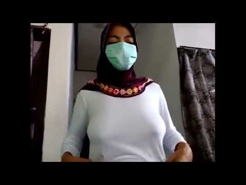 Jilbab pamer toket gede