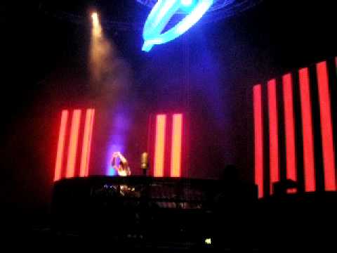 Armin van Buuren vs Sophie Ellis-Bextor - Not Giving Up On Love - A State of Trance 500 - Sydney