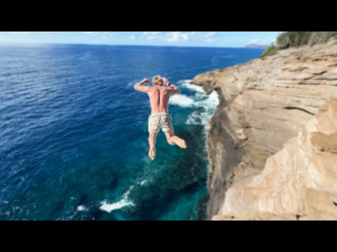 We Jumped into the Bluest Water in Hawaii (90 FOOT CLIFF JUMPS)