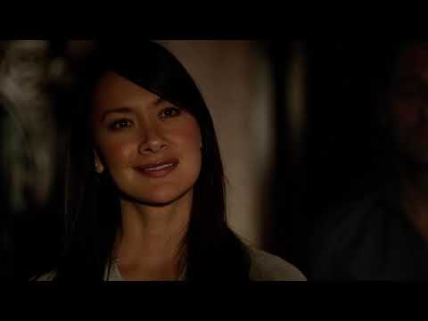 The Originals 2x01 Elijah Mikaelson Entering Francesca House Without Invitation