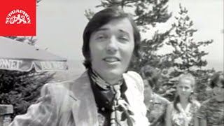 Videoklip: Karel Gott - Nejsem nejsem rád s textom piesne Videoklip Karel Gott - Nejsem nejsem rád s textom piesne