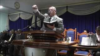 preview picture of video 'Rev. José Orisvaldo prega sobre o livro de Oséias'