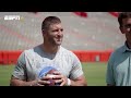 Eli Manning Recreates Tim Tebow S Jump Pass