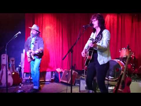 Tupelo Train - Amelia White & Sergio Webb (Live at The 5 Spot)