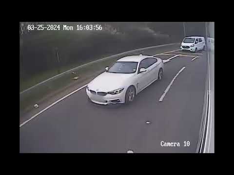 Coach driver protects children from 'road rage' driver