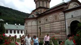 preview picture of video 'Manastirea Cozia'