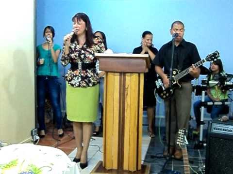 Quadrangular Ver Cruz...B.H...M.G...08-05-2011 - oração e louvor -