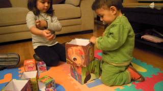 Jugando como hermanos