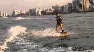 preview picture of video 'Wakeboard, Diana Tandazo en Salinas'