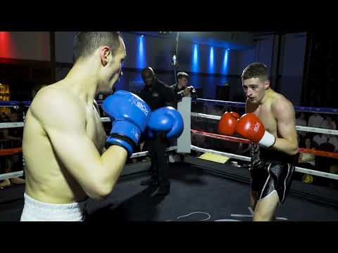 Billy Thomas VS Alessandro Grossi