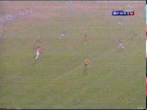 08/11/2003 - Paraná 2 X 1 Criciúma : Gol de Marquinhos