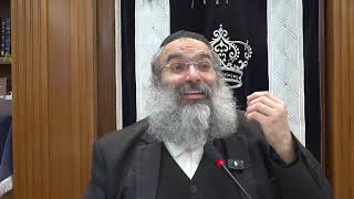 שלום בית לגברים - של מי המשכורת – שלו או שלה?▪️הרב נחמנסון▪️(שטיינבאך שול כפר חב"ד) (הרב יהודה לייב נחמנסון) - התמונה מוצגת ישירות מתוך אתר האינטרנט יוטיוב. זכויות היוצרים בתמונה שייכות ליוצרה. קישור קרדיט למקור התוכן נמצא בתוך דף הסרטון