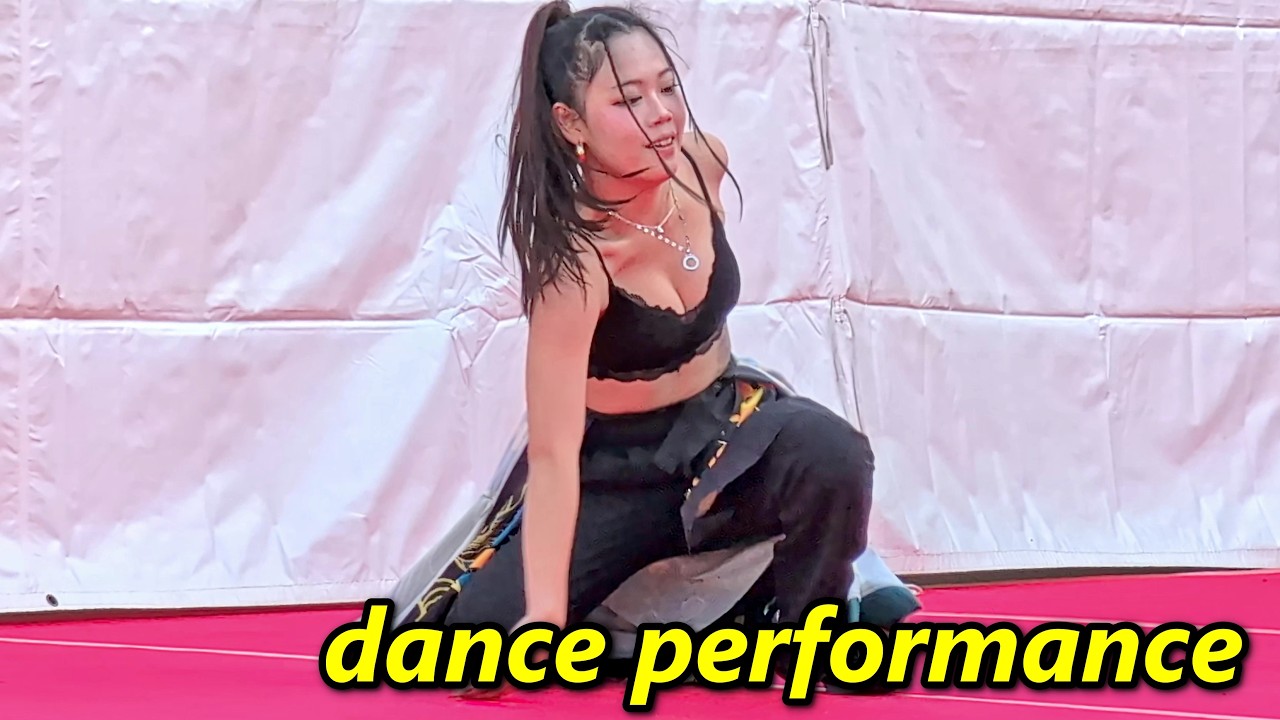 衣装もビジュアルも神レベルな美女ダンサー/dance performance