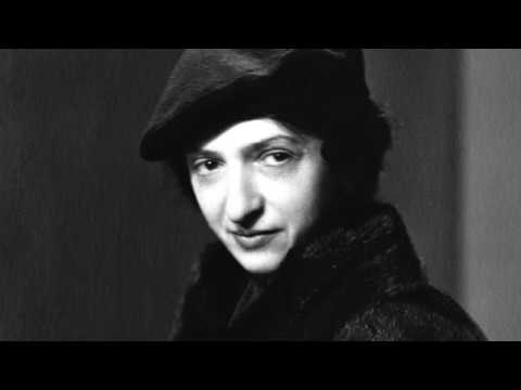 Clara Haskil plays Mozart concerto no.9 in E flat major K. 271 "Jeunehomme"