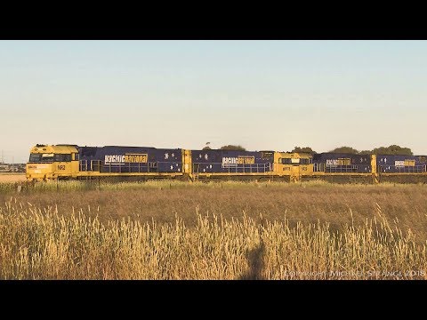 MP2 With Quad NR Class Locomotives - PoathTV Australian Trains & Railways