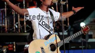 Download lagu ST12 - Jangan Pernah Berubah (Acoustic) mp3