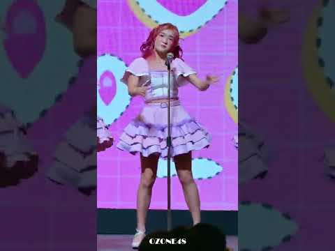 [4K] Fancam Jennis BNK48 - Heavy Rotation @ Seacon Square Srinakarin 011065