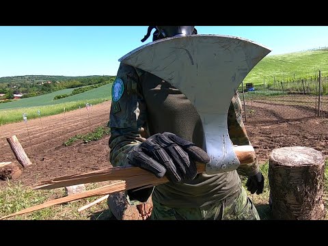 COLD STEEL VIKING AXE - BATTLEAXE DESTRUCTION TEST - UNTIL IT BREAKS - OR NOT - 1055 CARBON STEEL