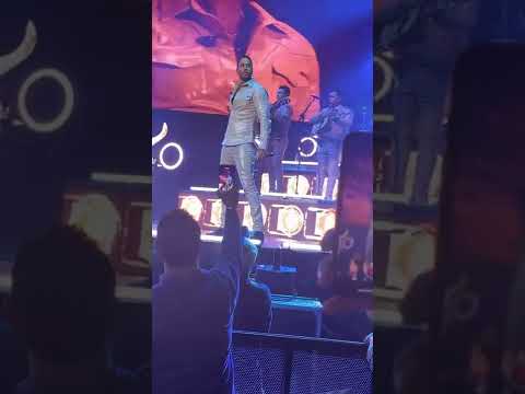 Cristian Nodal y Romeo Santos en vivo en Miami