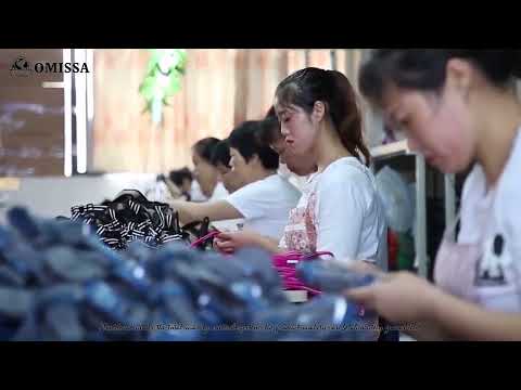 Omissa christmas dog harness supports distributors wholesalers